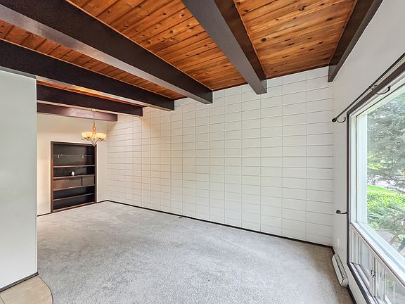4th image of 614 56th Ave SW