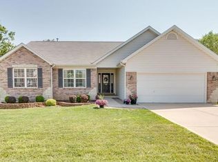 392 Saint Gemma Dr, O'Fallon, MO 63366