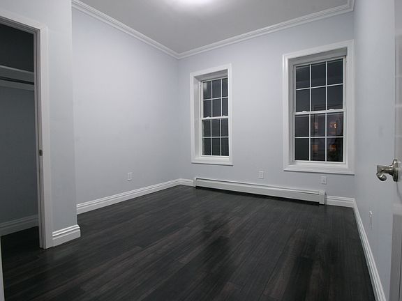 3rd image of 520 New Jersey Ave #3
