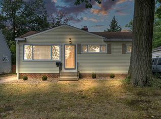 24000 Knickerbocker Rd, Bay Village, OH 44140