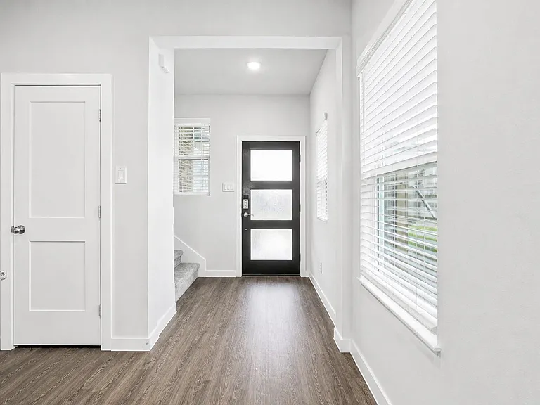 8131 Arrowroot Ln — Photo 14