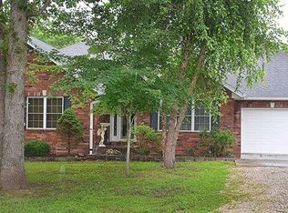 856 Settlers Trail Rd, Marshfield, MO 65706