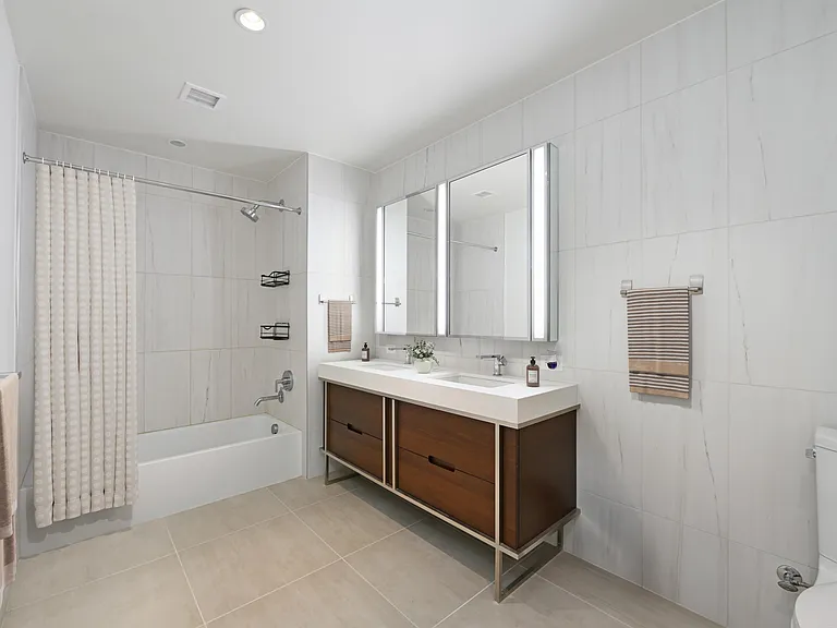 1000 Maxwell Ln #11J — Photo 10