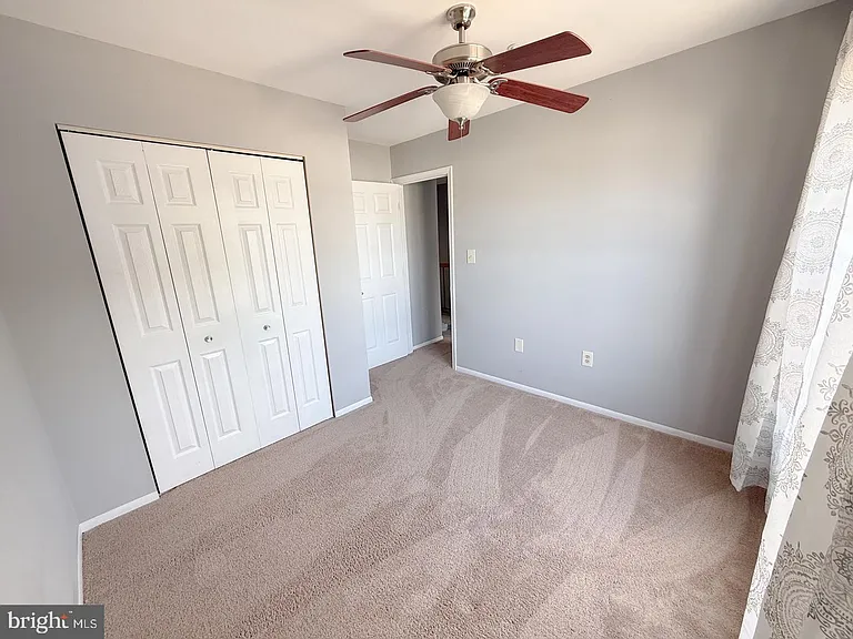 9424 Sea Breeze Ct — Photo 24