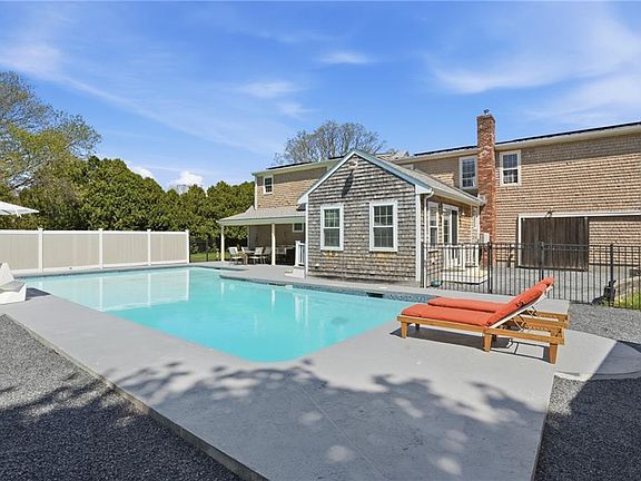 5th image of 26 Ridgeside Ln