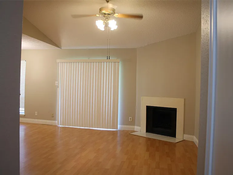 2120 El Paseo St #2810 — Photo 6