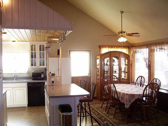 Eating bar/ Dining