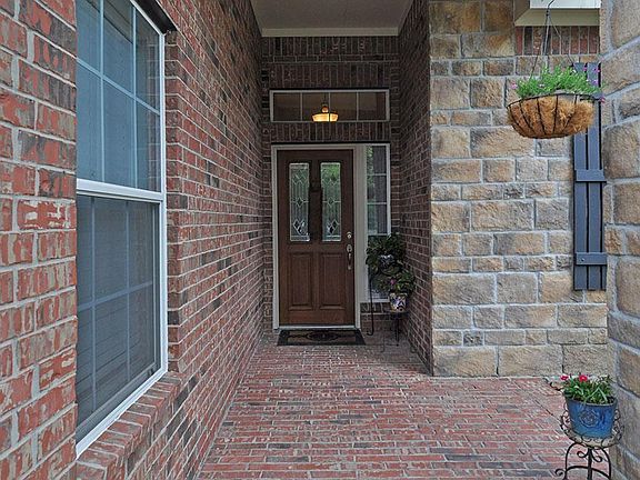 2nd image of 20815 Oakhurst Creek Dr