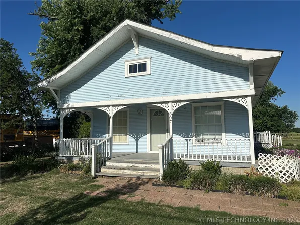 507 S 6th St, Morris, OK 74445
