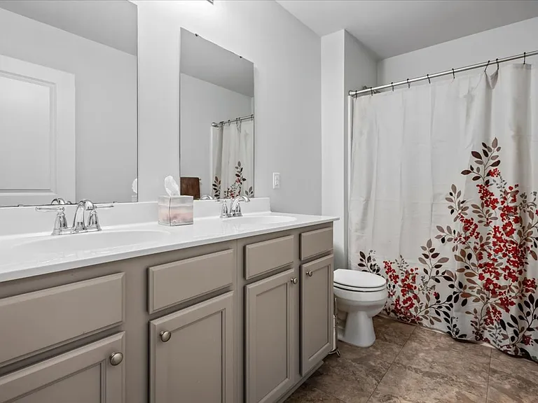 4 Gardenia Dr — Photo 23