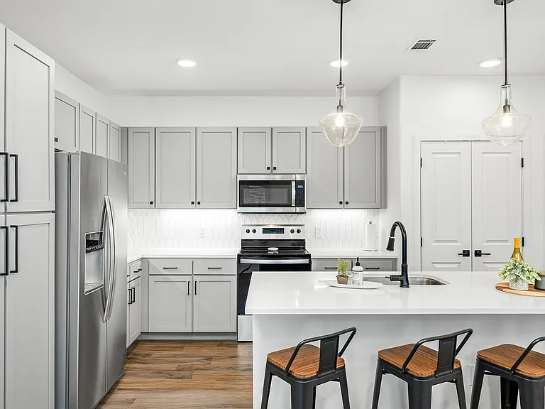 Laurie Series Kitchen