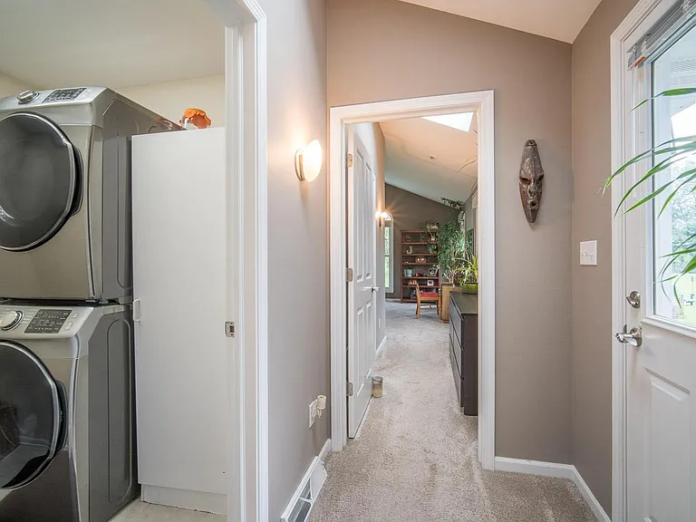 10254 N Sunnycrest Dr — Photo 11