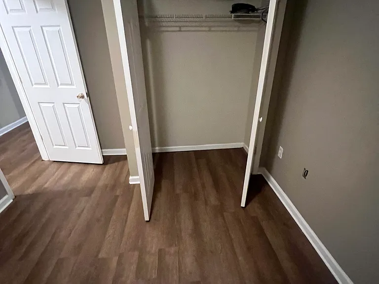 1130 Luzerne St #3 — Photo 13