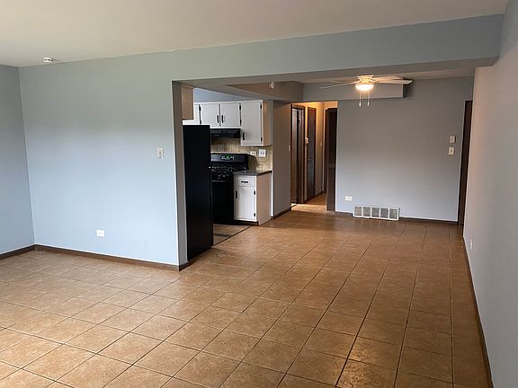 2nd image of 1443 Berg Dr APT 1W