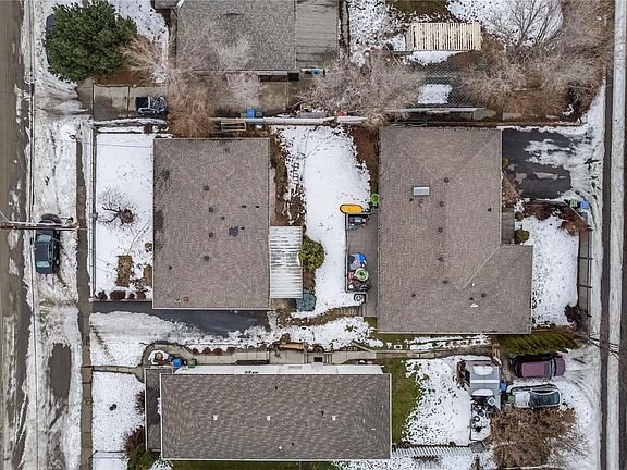 3rd image of 749/751 Bay Ave