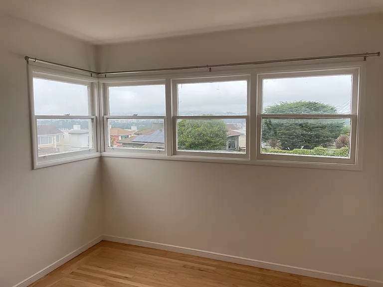 1188 S Mayfair Ave — Photo 25