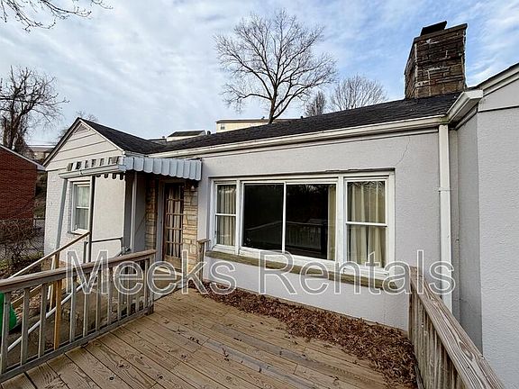 2nd image of 1418 Ravinia Rd