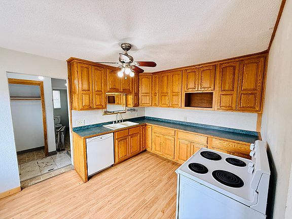 4th image of 515 Carr Lake Rd SE