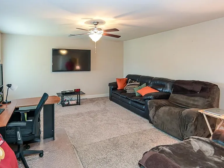 7102 Sutter Ct — Photo 20