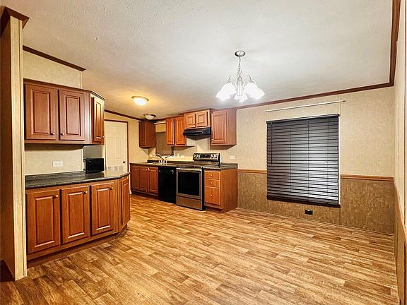 5th image of 16381 Hunters Green Dr