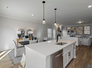 237 Saddle St, Huntsville, AL 35761