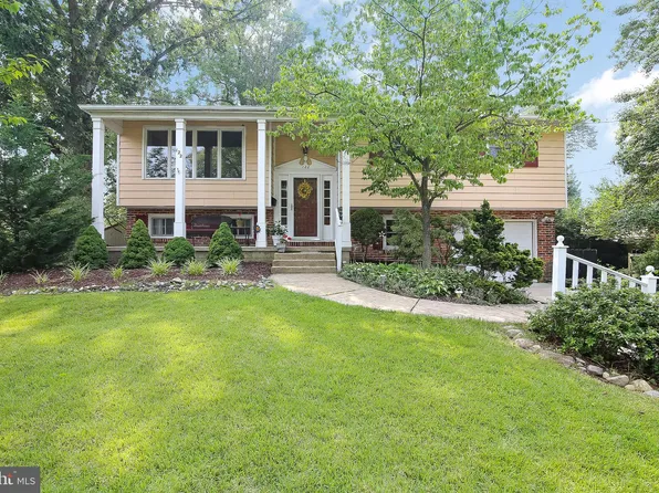 122 Keats Pl, Cherry Hill, NJ 08003