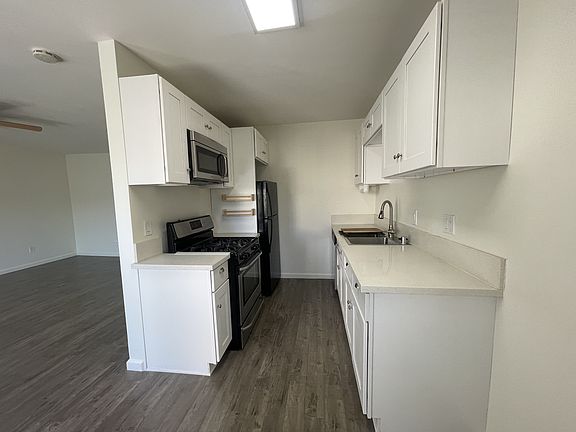 4th image of 161 D Ave APT 7