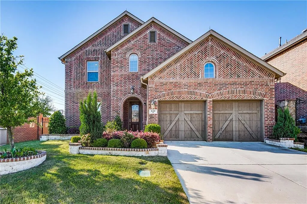 4 bed, 3263 sqft, $3,800 — Photo 1