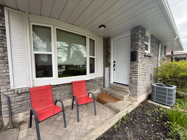 273 Coventry Ct, Oshawa, ON L1G 6H4