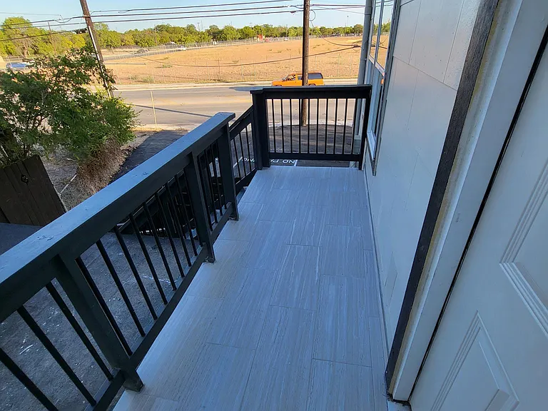 2417 Castroville Rd #1202 — Photo 25