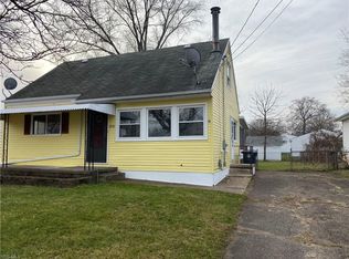 2934 Pikes Ave, Akron, OH 44314