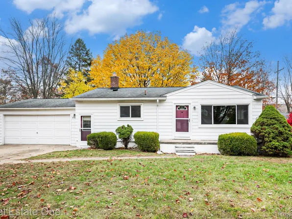 1620 Irwin Dr, Waterford, MI 48327