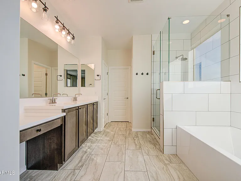 9856 E Palladium Dr — Photo 36