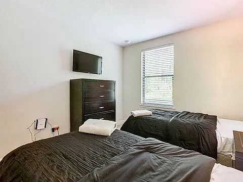8137 Roseville Blvd — Photo 29