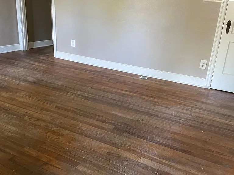 2020 Courtland Pl — Photo 3