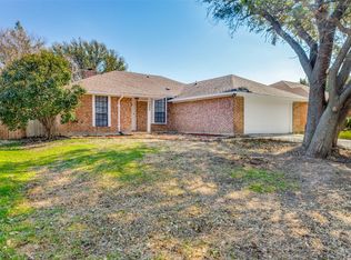 7005 Weatherwood Rd, Fort Worth, TX 76133