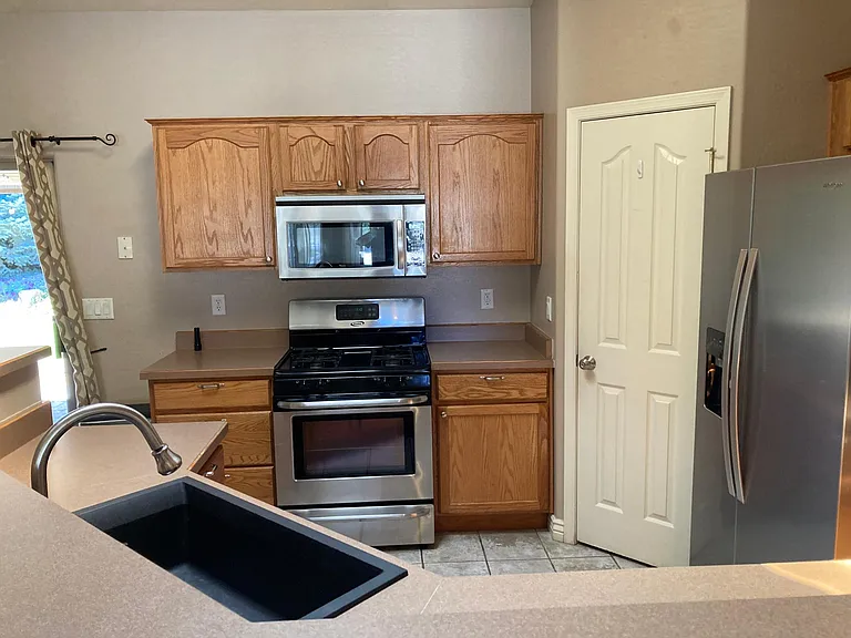5652 N Bronco Ln — Photo 10