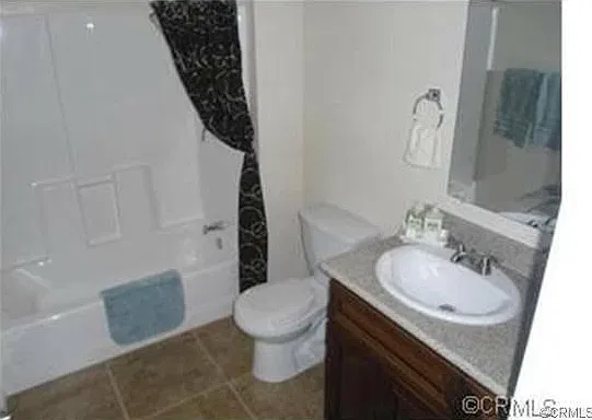 3 bed, 2.5 bath, 1585 sqft, $3,100 — Photo 3