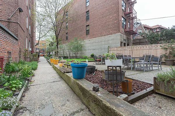 Sold by Keller Williams Realty Landmark II | media 30