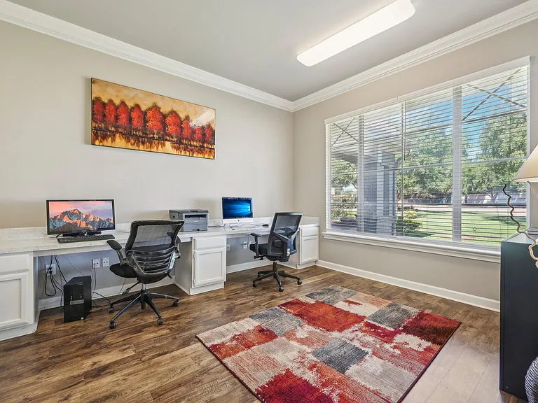 Southpoint Villas — Photo 21