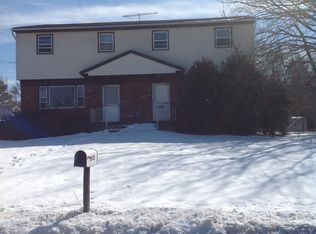 32 Bartha Ave, Edison, NJ 08817
