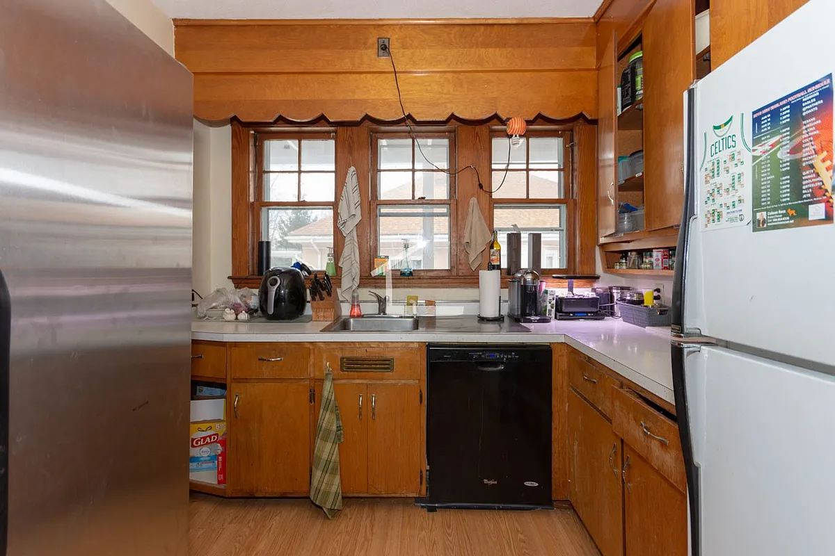 Building Photo - 69 Breck Ave #1