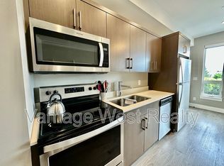 925 Leon Ave #530, Kelowna, BC V1Y0E5