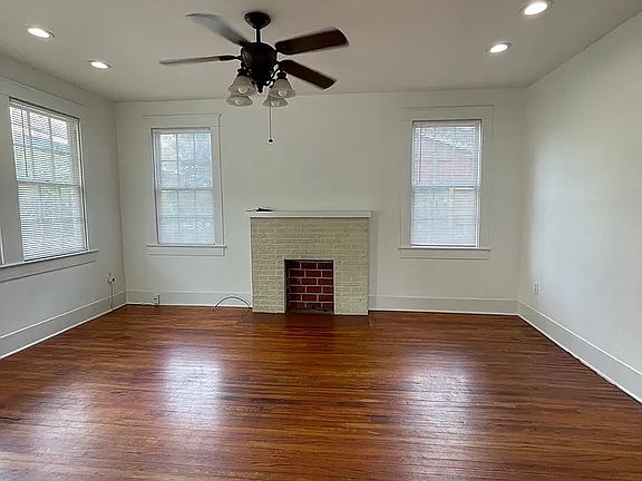 4th image of 3162 Greenwood Dr
