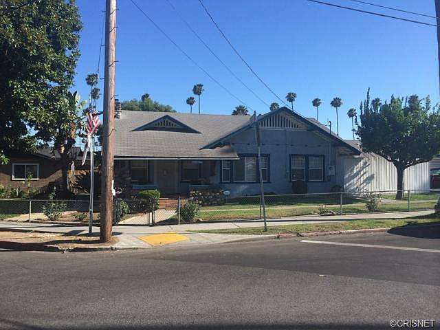 1st image of 5372 Templeton St