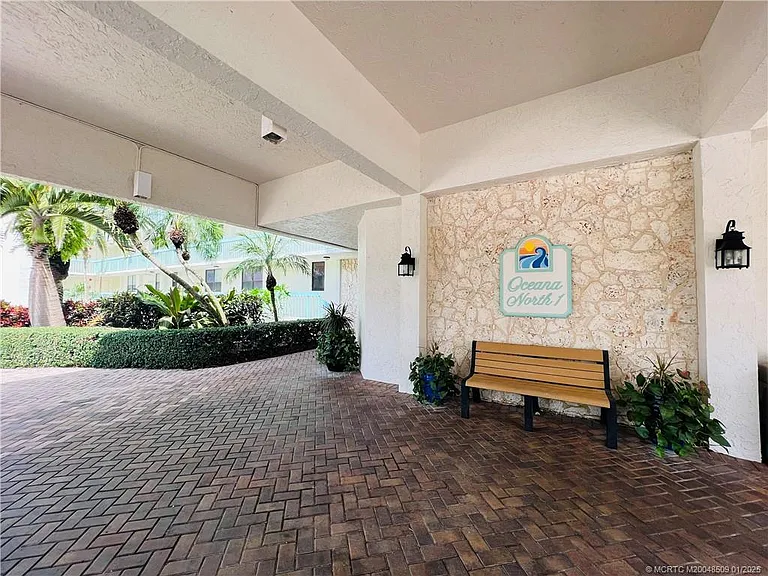 9940 S Ocean Dr #703 — Photo 2