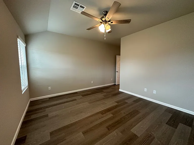 10516 SW 41st St — Photo 23