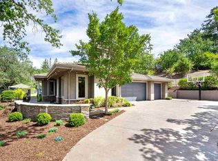 14 Candlelight Ln, Lafayette, CA 94549