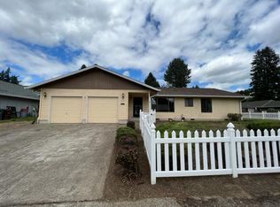 3155 SE Walnut St, Hillsboro, OR 97123