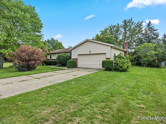 4th image of 4110 Sand Creek Dr NW